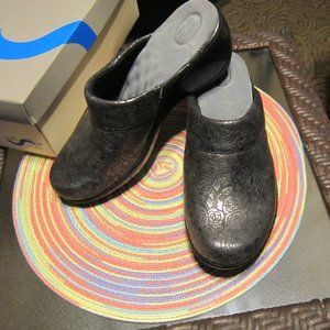 NEW  Softwalk Murietta size 12 W shoes BLK/Pwter